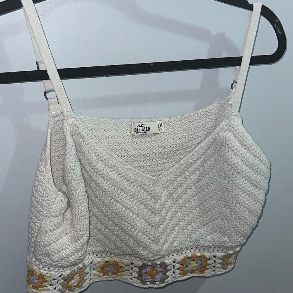 Hollister Women's Cream Crochet Camisole with Floral Accents